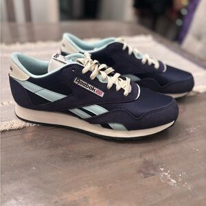 NWT Men’s Reebok Navy and Light Blue Classic Nylon Shoes size 11